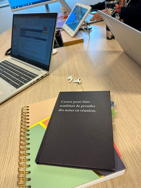 Carnet pour faire semblant de prendre des notes en réunion